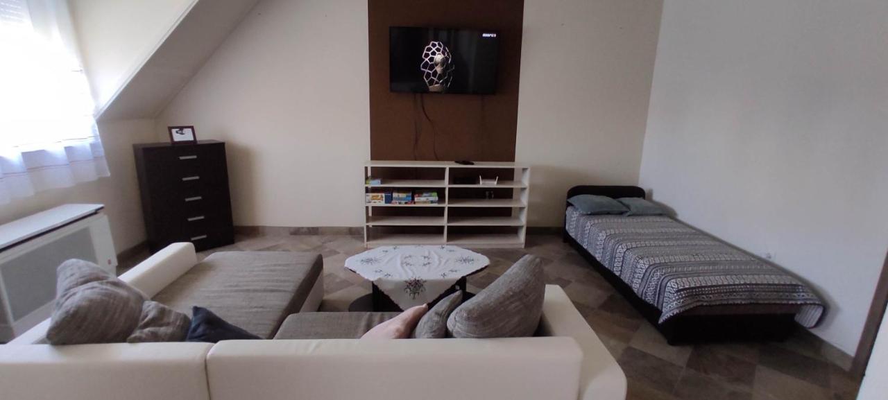 Timar Apartman Eger Zewnętrze zdjęcie